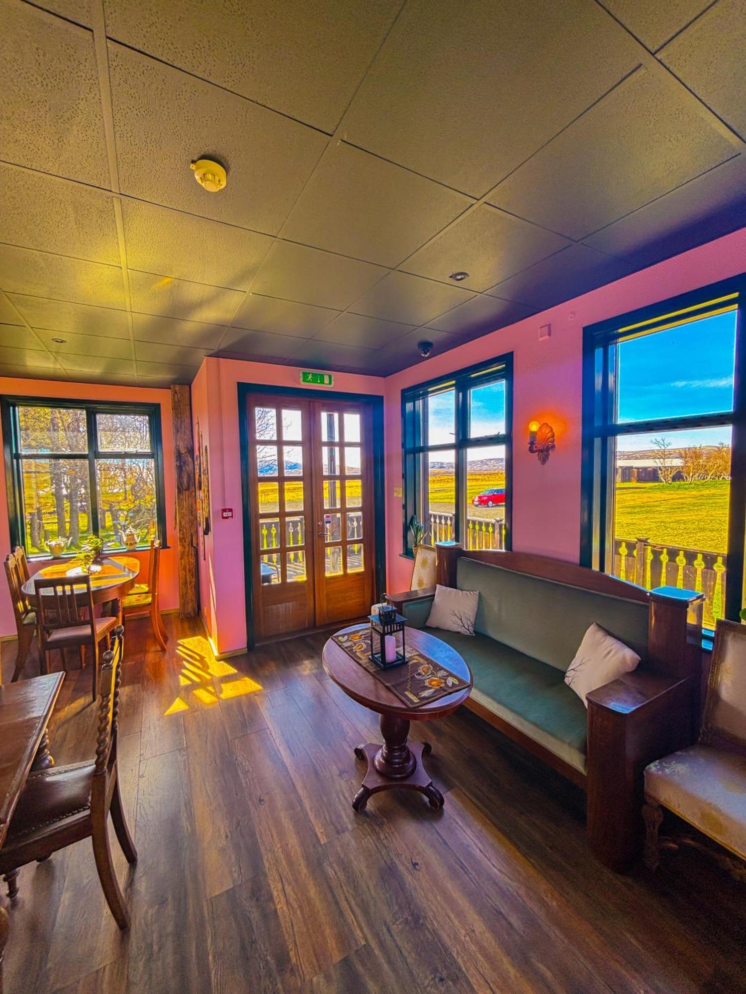 Bru Country Estate Hotel Selfoss Bagian luar foto