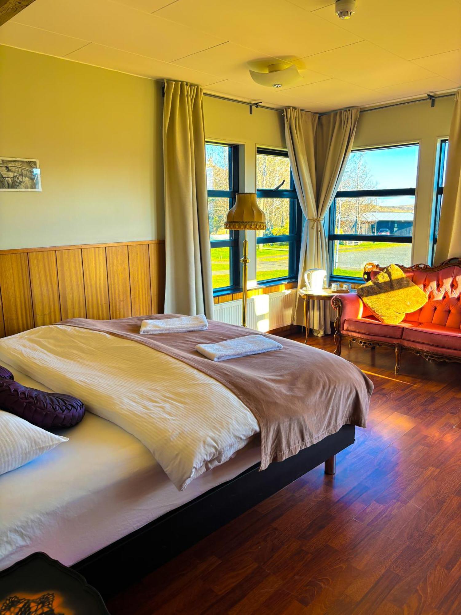 Bru Country Estate Hotel Selfoss Bagian luar foto